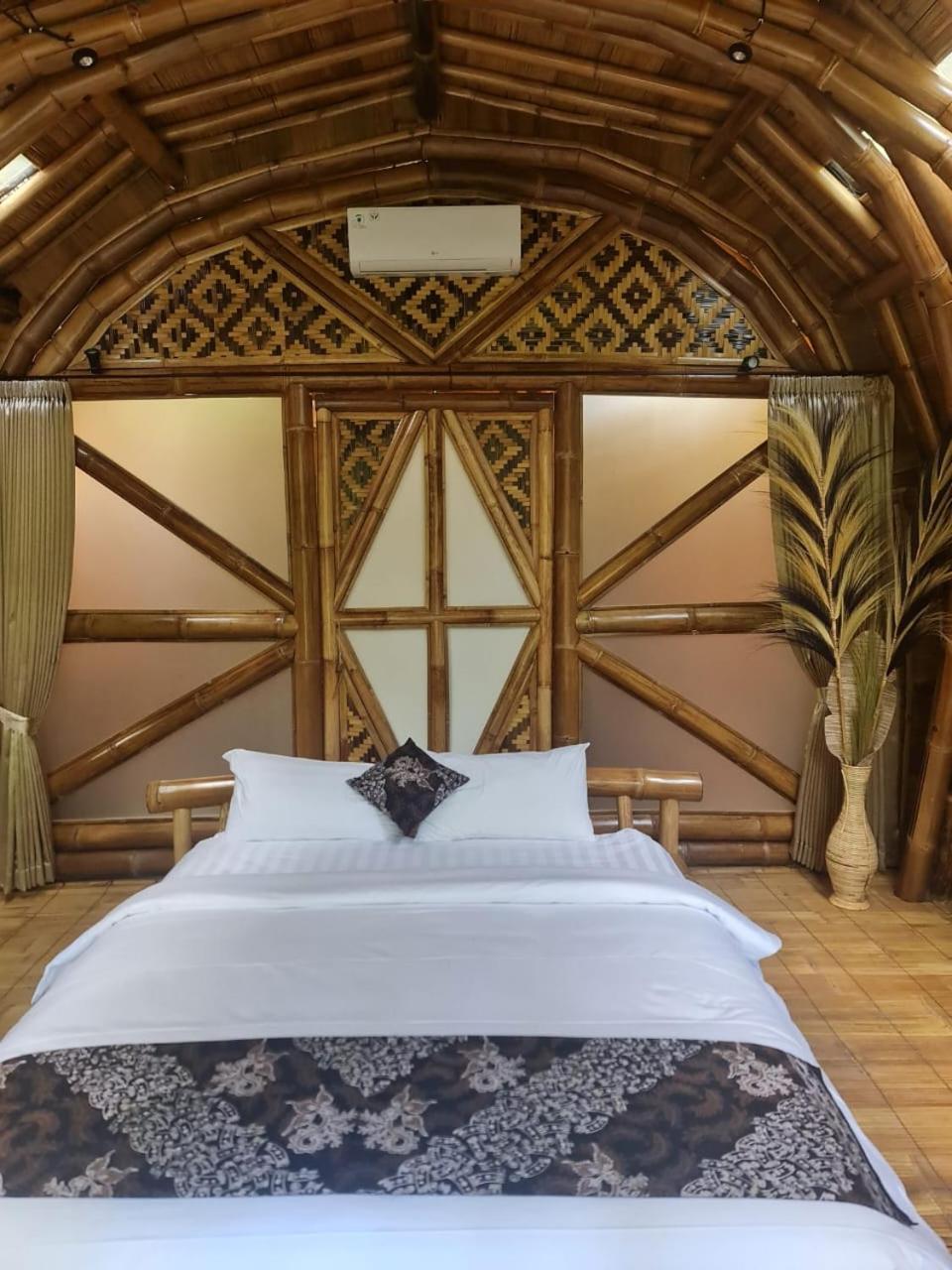 The Osing Bamboo Resort - A Liberta Collection Бануванги Екстериор снимка